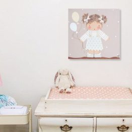 Decoración para niñas con cuadros infantiles