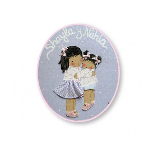 placas para puertas infantiles personalizadas con nombre bebe decorativa artesanal nina nino regalos originales hermanas abrazadas