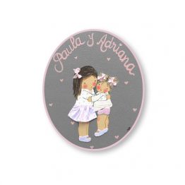 placas para puertas infantiles personalizadas con nombre bebe decorativa artesanal nina nino regalos originales hermanas abrazadas