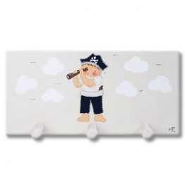 Perchero infantil pared de madera pirata