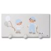 Perchero infantil pared de madera hermanos y globos